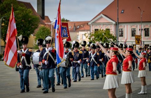 Susret povijesnih postrojbi Grad Varazdin 4 20250914.jpg