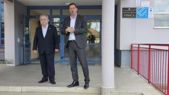 cestica-obljetnica mature 16.jpg