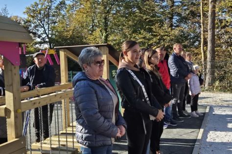 klenovnik-djecje igraliste 22.jpg