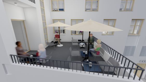 CKKI_R_8 - Photo.jpg