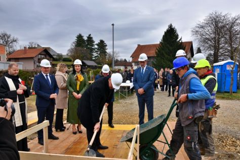 djecji vrtic novi marof-kamen temeljac 25.JPG