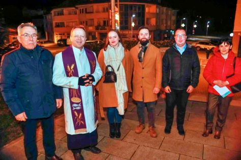 ivanec-prva svijeca 3.jpg