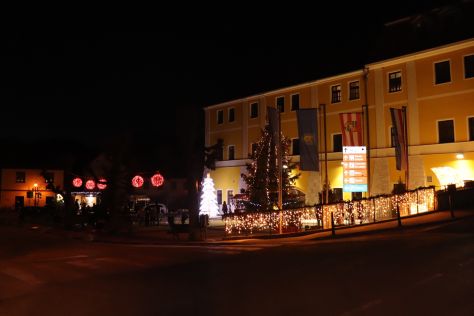 Grad Varadinske Toplice Advent 2025 2.JPG
