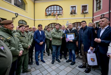 batch_Thompson 30.jpg