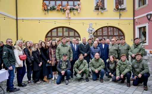 batch_Thompson 46.jpg