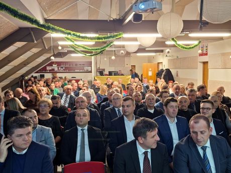 batch_sjednica-lpg 3.jpg