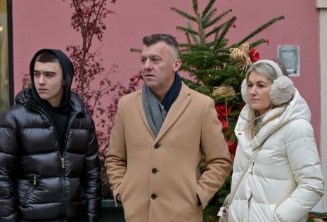 advent_u_atriju_kolaci_sarma_zaklada_vita_2025 18 20251221.jpg