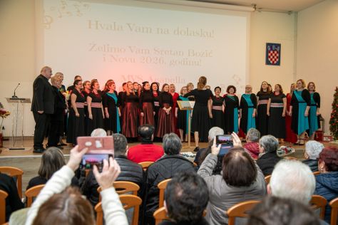 20251227-21_20_35__ZVMK2433 20251230.jpg