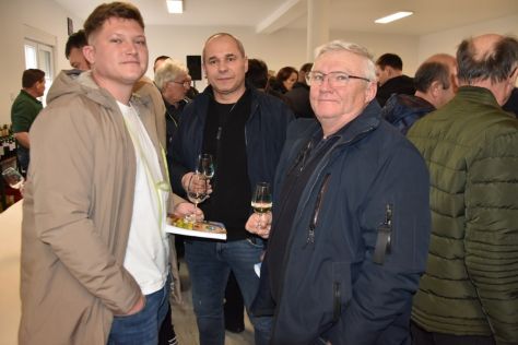 batch_CESTICA-IZLOBA VINA 6.jpg