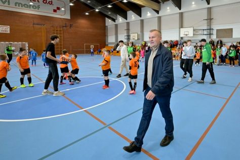 gnm sportska dvorana 12.jpg