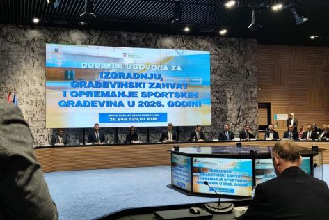 Potpisivanje ugovora 5.jpg