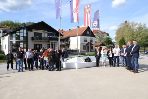bednja-palenje svijeca 14.jpeg