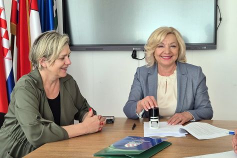 trnovec-potpisivanje ugovora-sredista-obilazak 3.jpeg