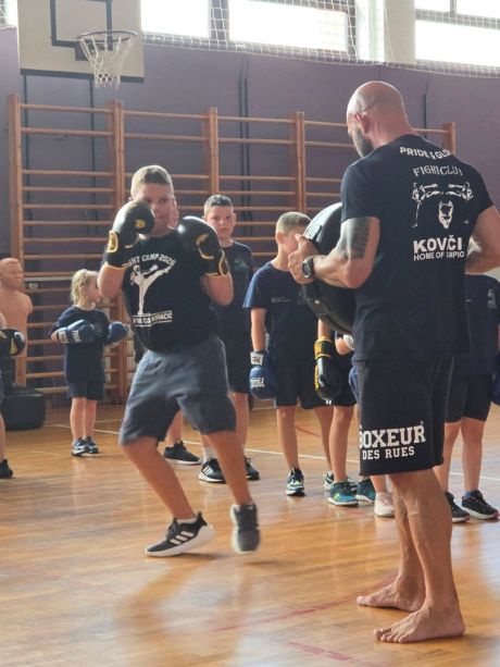 savate boks 1.jpg