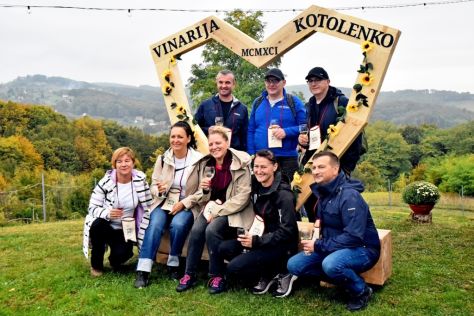 batch_Wine  Walk Cestica48.jpg